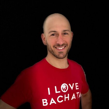 Paribachata moderna, keskitaso (4 krt), keskiviikkoisin 29.7.–19.8. klo 20.15–21.10, opettajana Giuseppe De Luca