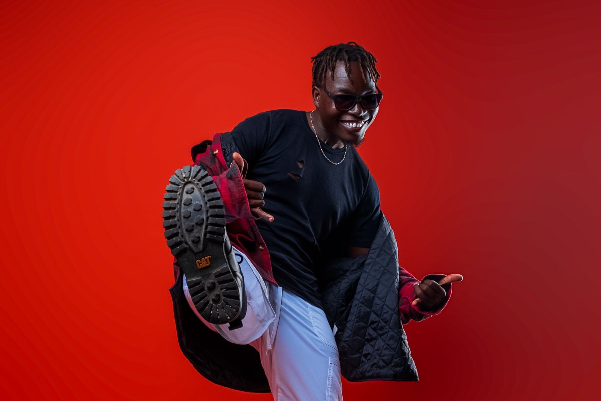 Joshua Oluoch Yoga: Hip Hop- ja Afro Dance -workshopit / La 5.9.